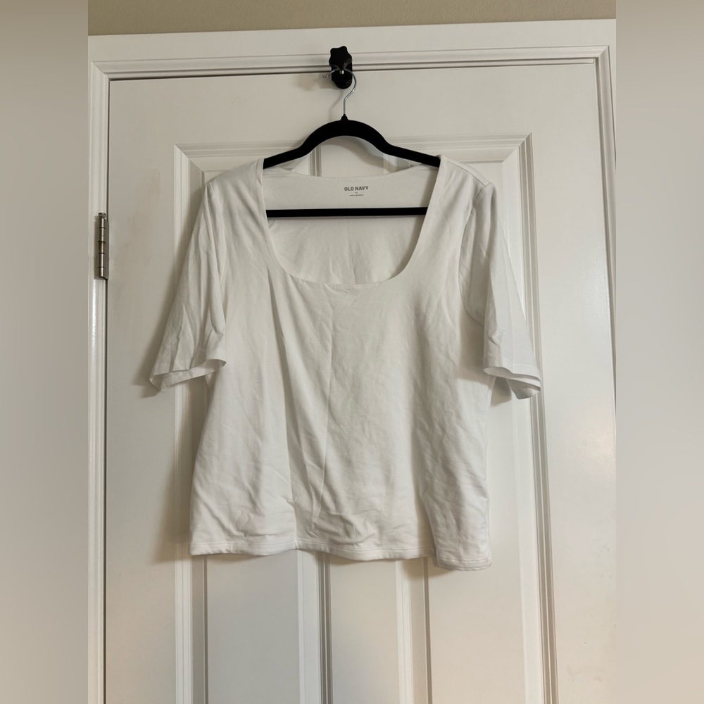 Old Navy White Scoop Neck Short Sleeve Women's Tee